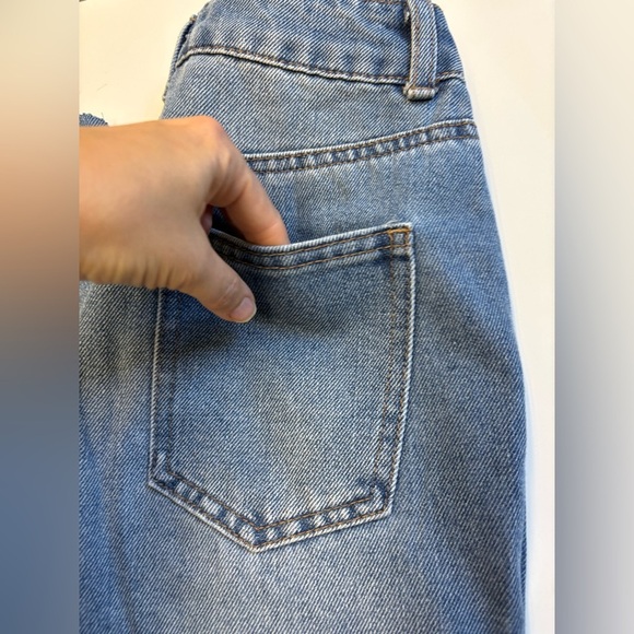 Mom Refuge Denim distressed cropped straight leg medium wash denim jeans size 0 - Picture 15 of 15